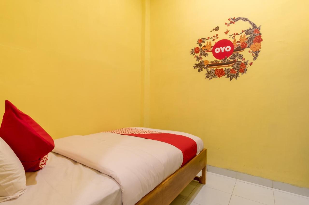 Oyo 447 Hutasimo Residence Medan Exteriér fotografie